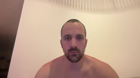 Snapshot of matthias24 chatting on March 14, 2026, 12:39 am M online show from March 14, 2026, 12:39 am