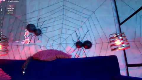 TATIANA  AND ROUS online show from November 12, 2025, 11:10 am