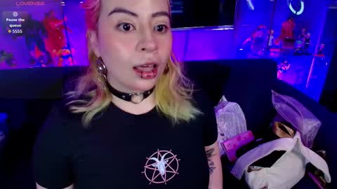 Snapshot of matti_sofia chatting on February 27, 2026, 11:10 am TATIANA AND ROUS online show from February 27, 2026, 11:10 am