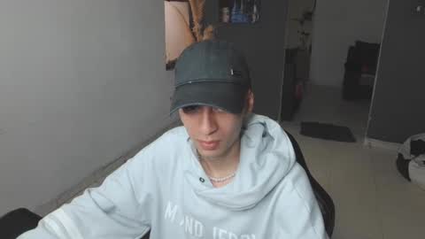 mattias     online show from February 4, 2025, 4:29 pm