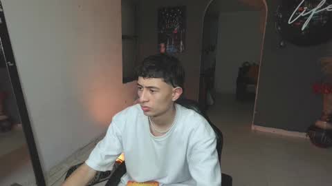 mattias     online show from February 11, 2025, 9:35 pm