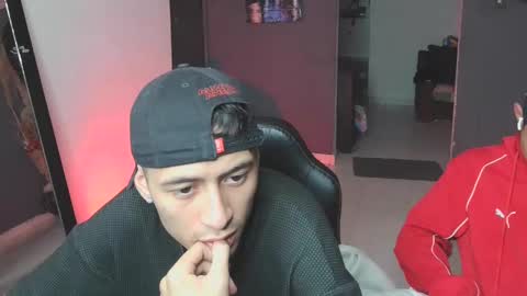 mattias     online show from February 16, 2025, 4:09 am