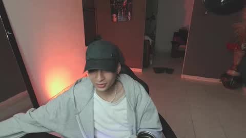 mattias     online show from February 17, 2025, 10:47 pm