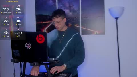 mattsaill_ online show from November 17, 2025, 6:52 am