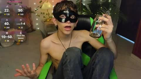 Snapshot of matty_spark chatting on April 29, 2026, 1:15 pm matty_spark online show from April 29, 2026, 1:15 pm
