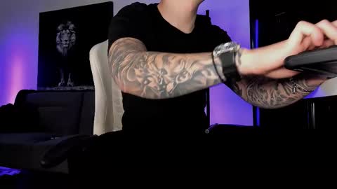 Matt online show from November 16, 2025, 7:25 am