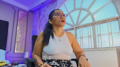 Snapshot of mature_bigass__ chatting on December 15, 2025, 11:47 am Maria online show from December 15, 2025, 11:47 am