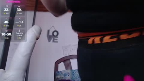 Mature liaa online show from December 18, 2025, 2:56 pm