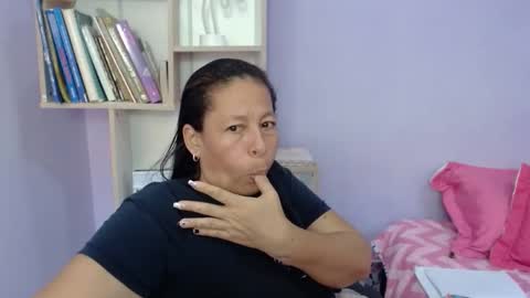 Martina online show from November 1, 2025, 9:39 pm