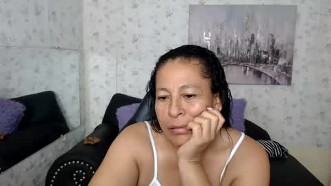 Snapshot of mature_martina_ chatting on June 27, 2026, 1:21 am Martina online show from June 27, 2026, 1:21 am