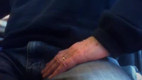 Snapshot of maturedaddi chatting on February 18, 2026, 4:25 pm Maturedaddi online show from February 18, 2026, 4:25 pm