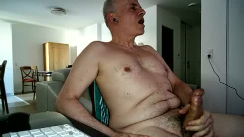 Snapshot of maturehotman chatting on June 25, 2026, 6:12 pm maturehotman online show from June 25, 2026, 6:12 pm