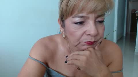 Cecilia online show from February 6, 2025, 1:21 pm