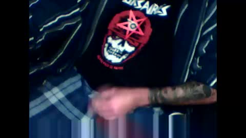 mauni1964 online show from April 5, 2026, 3:26 am