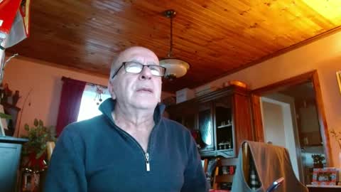 Snapshot of mauriceandre chatting on December 22, 2024, 12:27 pm Maurice online show from December 22, 2024, 12:27 pm