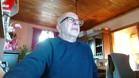 Snapshot of mauriceandre chatting on January 17, 2025, 9:06 pm Maurice online show from January 17, 2025, 9:06 pm