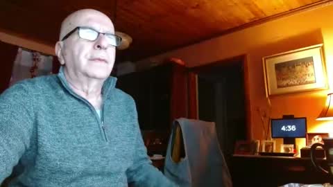 Snapshot of mauriceandre chatting on February 17, 2025, 9:35 am Maurice online show from February 17, 2025, 9:35 am