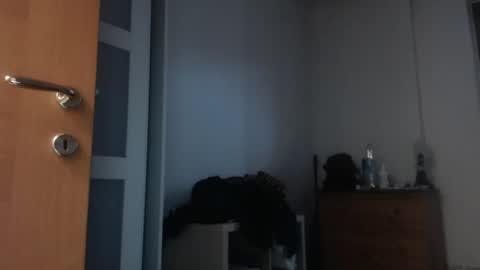 mauro1971 online show from October 1, 2025, 7:03 am