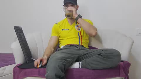 mauro_real_man online show from March 4, 2026, 6:58 pm