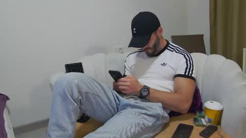 mauro_real_man online show from May 16, 2026, 6:50 pm