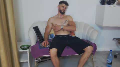 Snapshot of mauro_real_man chatting on June 29, 2026, 4:07 pm mauro_real_man online show from June 29, 2026, 4:07 pm