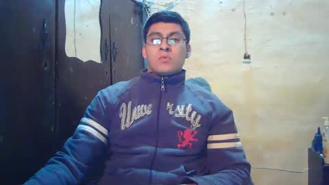 Snapshot of maurodirty chatting on February 9, 2025, 6:54 am Mauro online show from February 9, 2025, 6:54 am