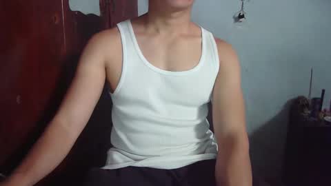 Snapshot of maurodirty chatting on November 6, 2025, 9:26 pm Mauro online show from November 6, 2025, 9:26 pm