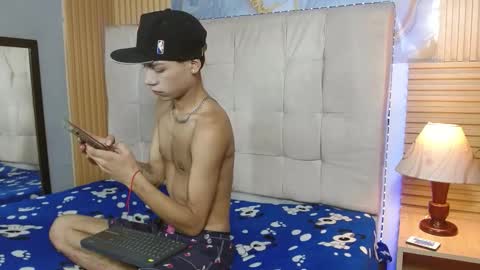 Snapshot of maverickhotson303av chatting on December 2, 2025, 4:51 am maverickhotson303av online show from December 2, 2025, 4:51 am