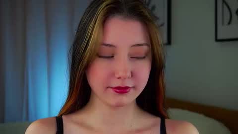 Snapshot of mavisseibert chatting on November 14, 2025, 2:43 am Eva online show from November 14, 2025, 2:43 am