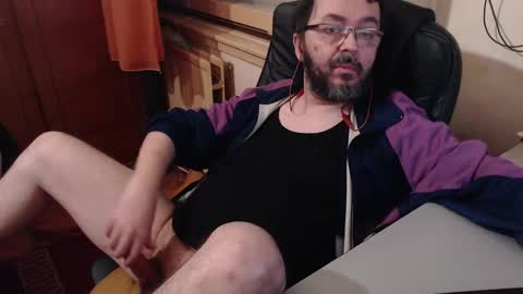 Snapshot of max818k chatting on December 25, 2024, 8:07 am Max online show from December 25, 2024, 8:07 am