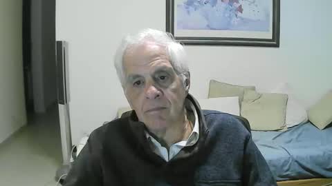Snapshot of max_2017 chatting on June 3, 2026, 2:14 am max_2017 online show from June 3, 2026, 2:14 am