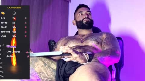 max__prada online show from October 20, 2025, 12:55 am