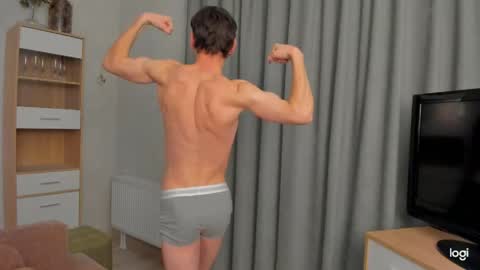 max_foks_ online show from May 10, 2026, 6:46 pm