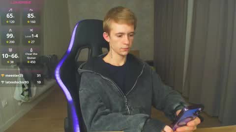 Max Gen with tats 24years  And Ethan without tats 20 years online show from December 28, 2024, 2:53 pm