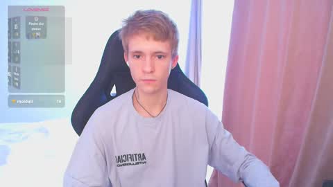 Max Gen with tats 24years  And Ethan without tats 20 years online show from February 27, 2025, 5:45 am