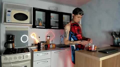 Snapshot of max_hader chatting on February 25, 2026, 1:21 pm Max online show from February 25, 2026, 1:21 pm