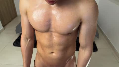Snapshot of max_lancaster chatting on April 20, 2026, 3:04 pm Max Lancaster online show from April 20, 2026, 3:04 pm