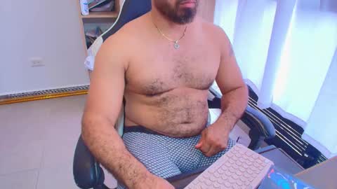 max_love25 online show from March 8, 2026, 6:44 pm