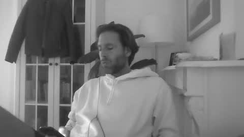 Snapshot of max_original chatting on December 25, 2024, 4:00 pm Future Max online show from December 25, 2024, 4:00 pm
