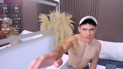 Snapshot of max_sexxxx chatting on March 17, 2026, 2:16 am max_sexxxx online show from March 17, 2026, 2:16 am