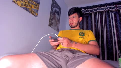 Snapshot of max_val chatting on February 3, 2025, 11:31 am Max online show from February 3, 2025, 11:31 am