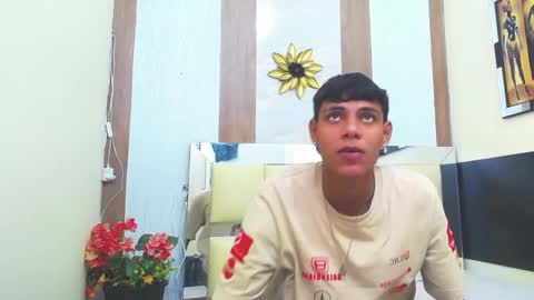 Snapshot of max_willians_ chatting on October 17, 2025, 5:32 am max online show from October 17, 2025, 5:32 am