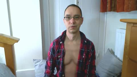 Snapshot of maxdavies chatting on February 1, 2026, 4:00 am Max Davies online show from February 1, 2026, 4:00 am