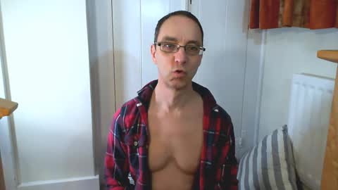 Snapshot of maxdavies chatting on March 19, 2026, 9:13 am Max Davies online show from March 19, 2026, 9:13 am
