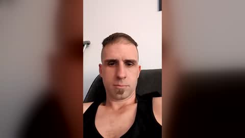 Snapshot of maxenceb1984 chatting on July 21, 2026, 7:38 pm maxenceb1984 online show from July 21, 2026, 7:38 pm