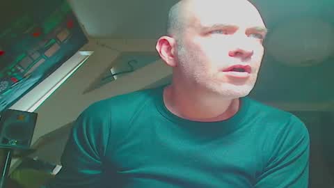 maxhardcore77 online show from December 1, 2025, 9:03 am