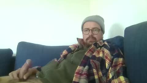 Snapshot of maxhorn591 chatting on March 25, 2026, 12:33 pm maxhorn591 online show from March 25, 2026, 12:33 pm