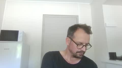 Snapshot of maxhorn591 chatting on May 7, 2026, 11:15 am maxhorn591 online show from May 7, 2026, 11:15 am