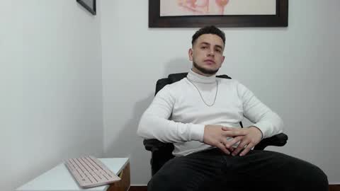 Maxi 600pm to 1201am col time online show from October 12, 2025, 3:16 am