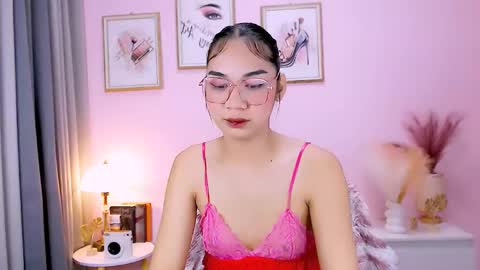 maxie greyson online show from February 14, 2025, 2:28 am